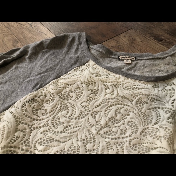 Lace & Sweatshirt Blouse - Picture 3 of 4